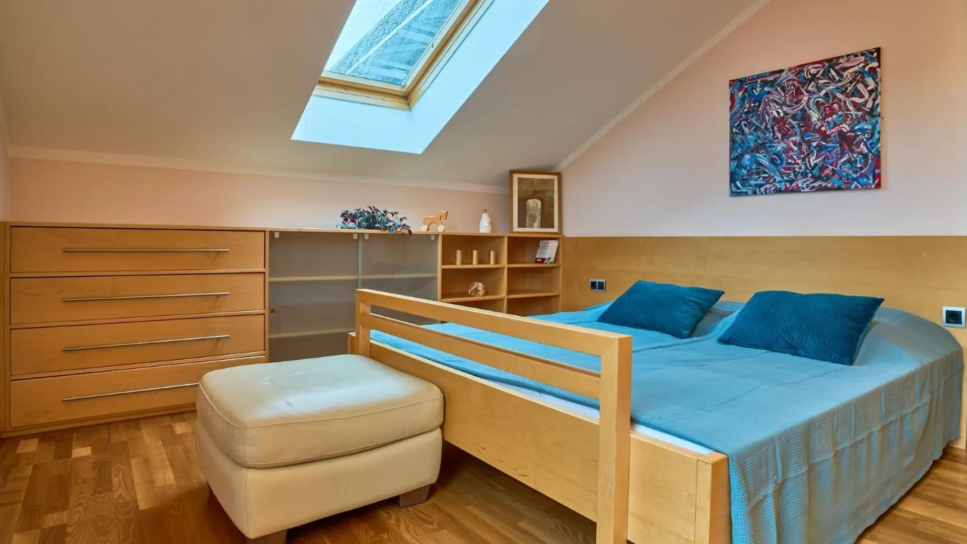 Apartment Grosse Exklusive Wohnung Mit Balkon Und Fantastischer Aussicht Auf Die Bergwelt Inkl Privatem Parkplatz Mit E-Ladestation Innsbruck Austria